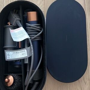 Dyson Airwrap Complete Long, Still on warranty until Sept 25 2025